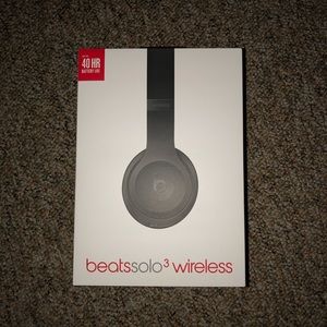Brand new beats solo 3 wireless headphones